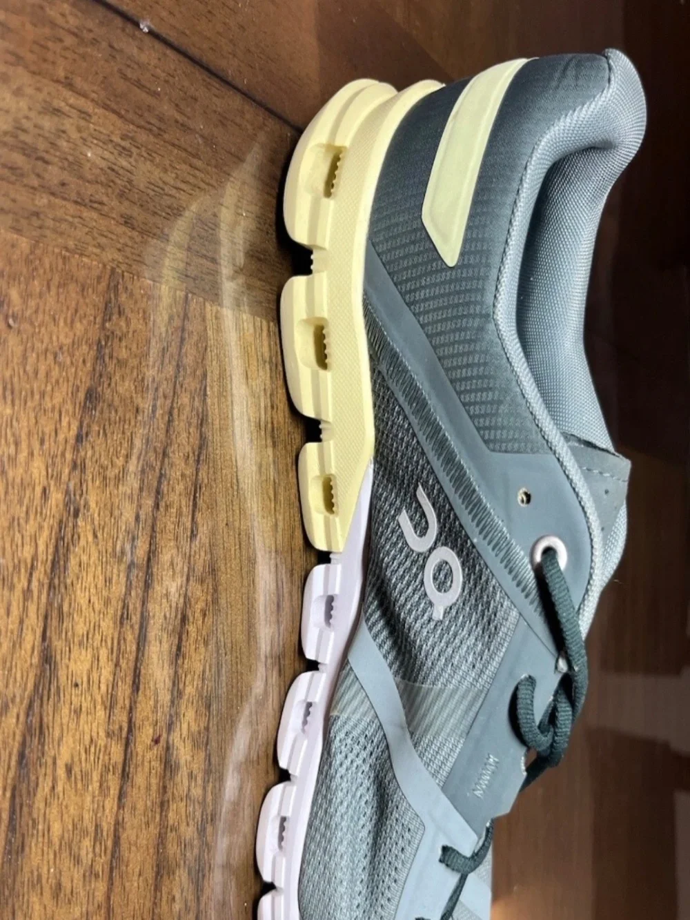 On Cloudflow W9.5 Women’s Running Shoes - Wide